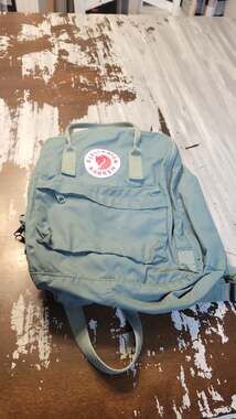 Fjällräven Kånken Classic Backpack in Frost Green